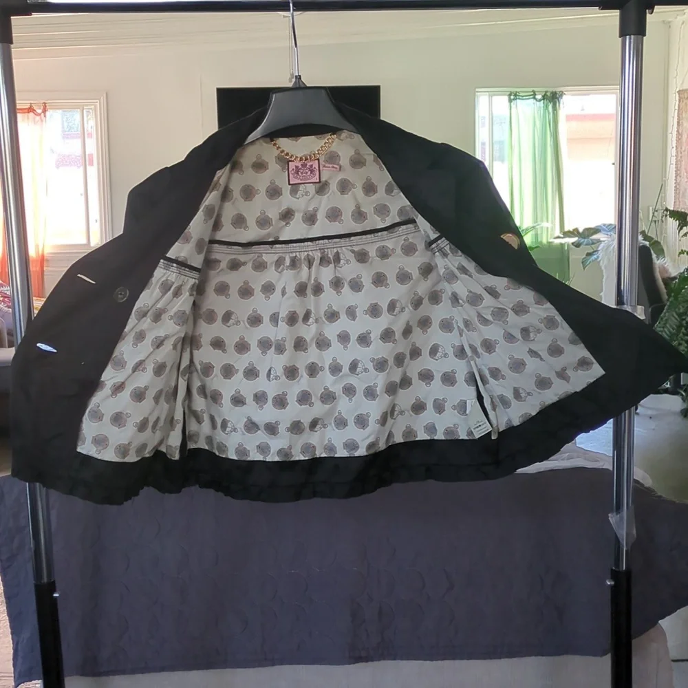 Jacket - Picture 8 of 9